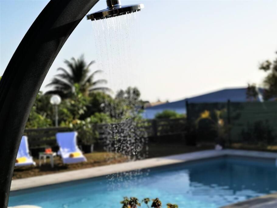Villa Oneway, Piscine Privee, Classee 3 Etoiles Sainte-Rose Extérieur photo