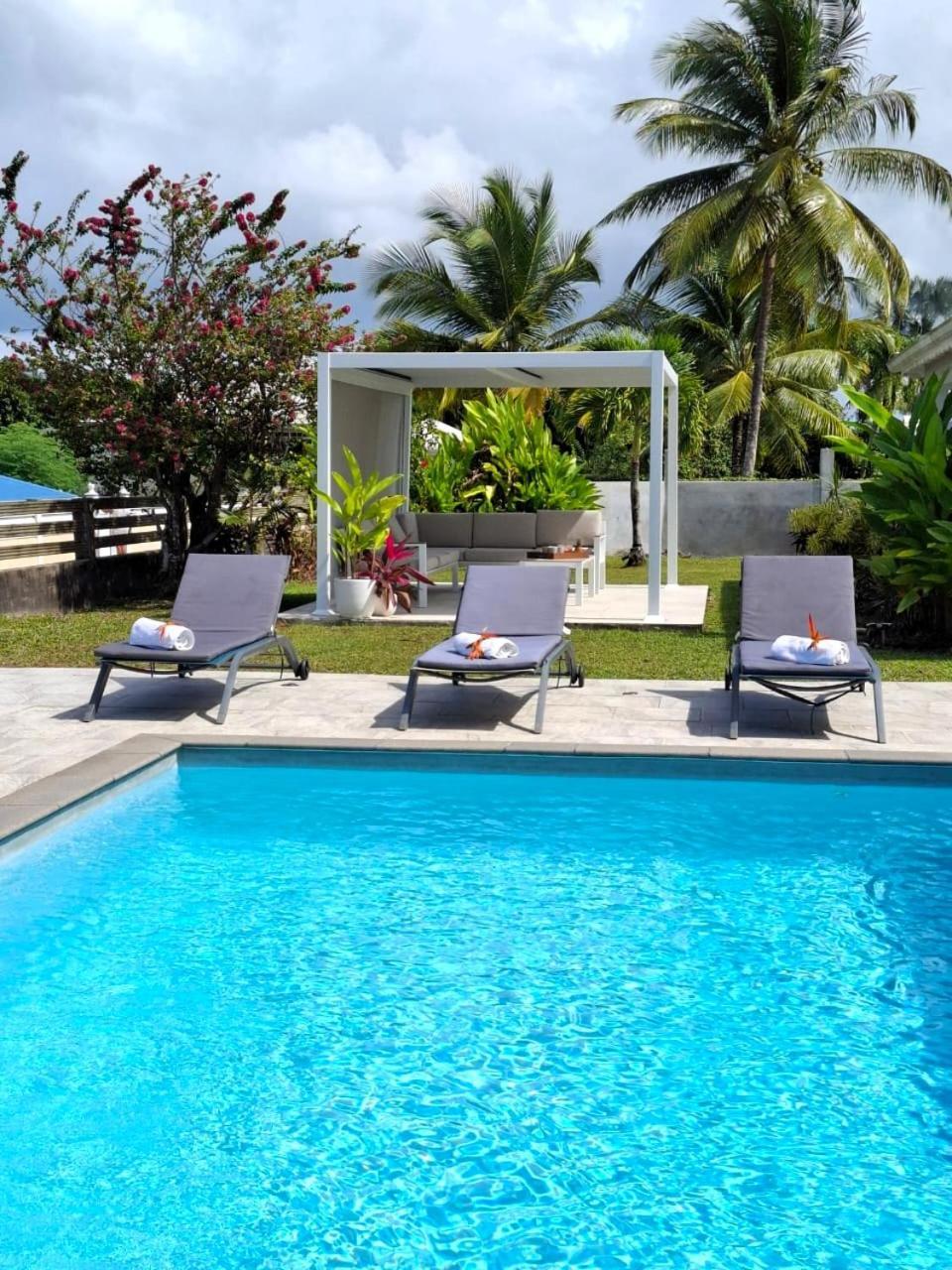 Villa Oneway, Piscine Privee, Classee 3 Etoiles Sainte-Rose Extérieur photo